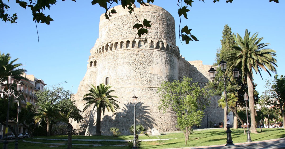 CONDOMINIO MEDITERRANEO, mette in mostra 12 mesi di attività