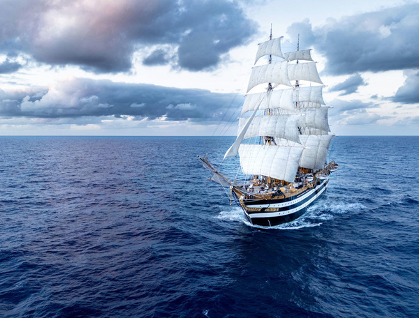 nave Amerigo Vespucci a Reggio Calabria - immagine #324