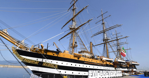 nave Amerigo Vespucci a Reggio Calabria - immagine #326