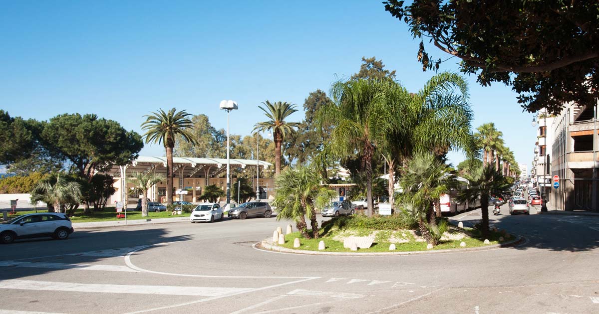Immagine relativa alla notizia Concorso di progettazione a procedura aperta in due gradi, per ideazione-realizzazione e posa in opera di un monumento identitario per la città di Reggio Calabria
