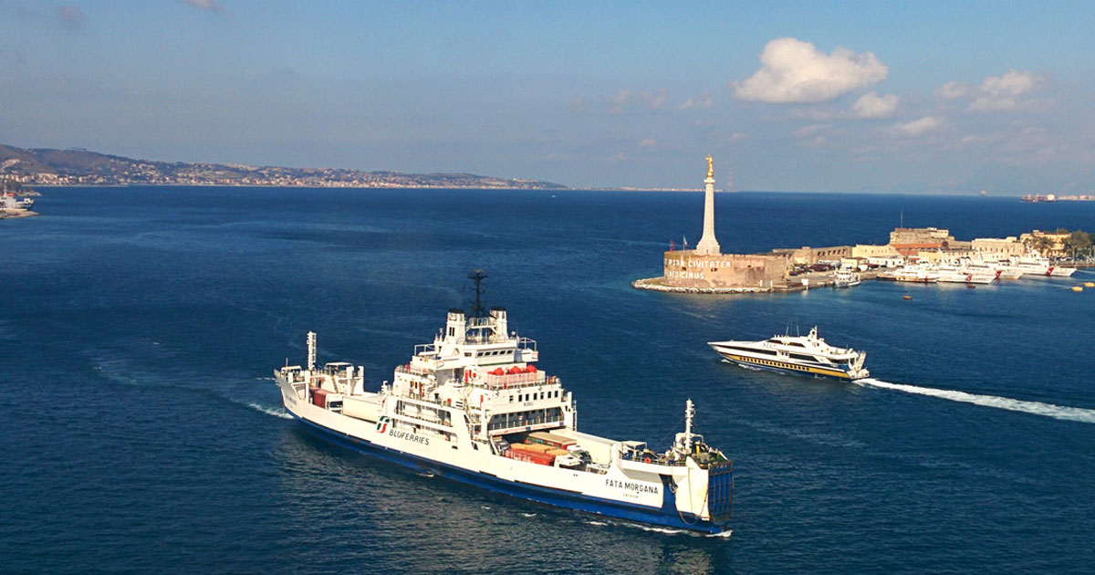 Immagine relativa alla notizia Traghettamento con tariffa agevolata - Protocollo Salute sottoscritto dalla Città Metropolitana con la Bluferries