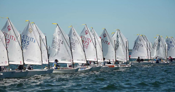 Reggio Calabria pronta per l'Optisud - Mediterranean Cup: i migliori talenti della vela sfidano lo Stretto.