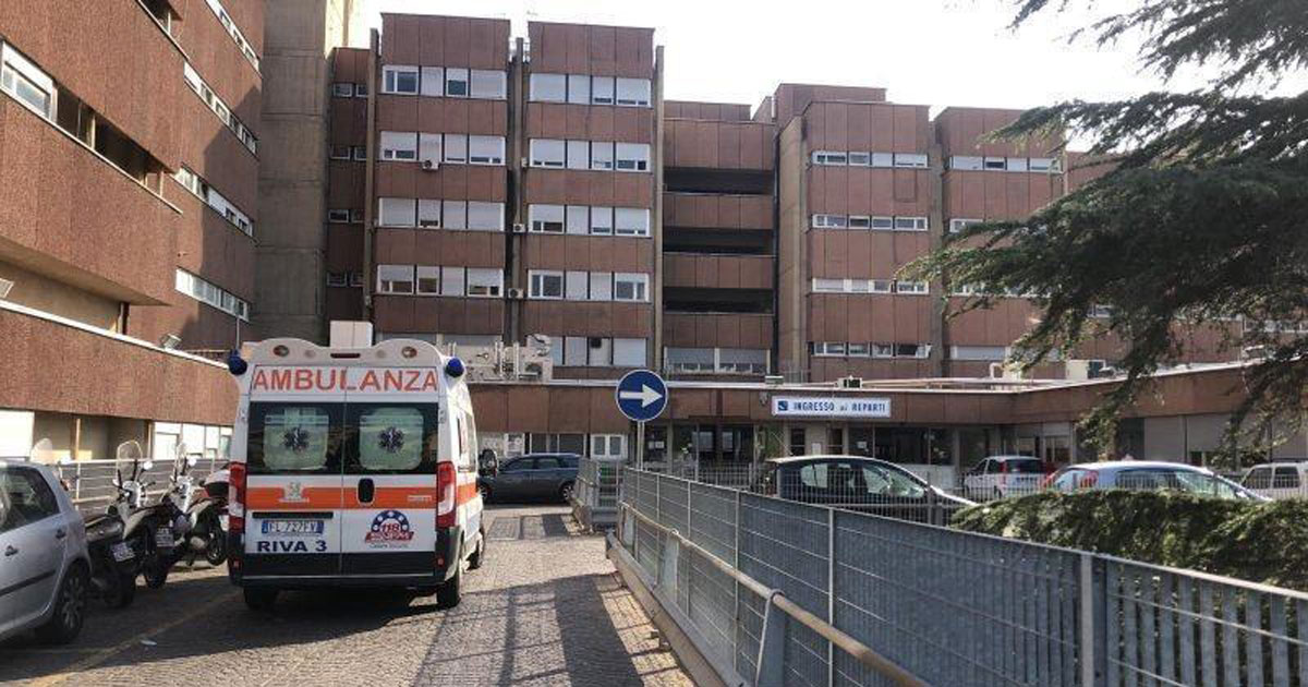 Immagine relativa alla notizia Ordinanza per traffico veicolare e sosta all’interno dei presidi ospedalieri “Riuniti” e “Morelli”